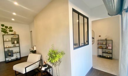 V.A Studio make up : Institut de beauté à L'Isle-sur-la-Sorgue