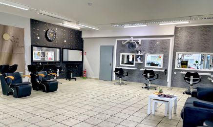 OE Hairlounge: Kosmetikstudio in Hombruch
