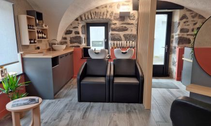 Le salon chez Magali : Institut de beauté à Saint-Genès-Champanelle