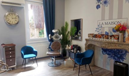 La Maison… : Coiffeur à Pontailler-sur-Saône