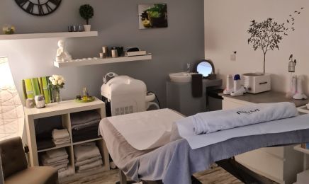 Rayons de Beauté : Manucure à Mirabeau