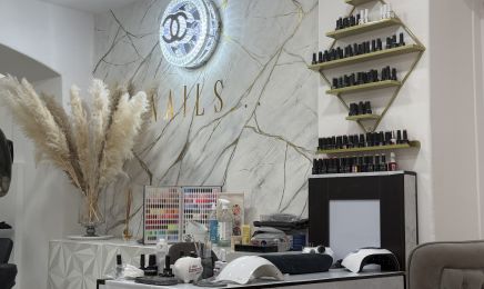 Lyna Beauty Cosmetic ( x Milli Nails 83)  : Coiffeur à Toulon