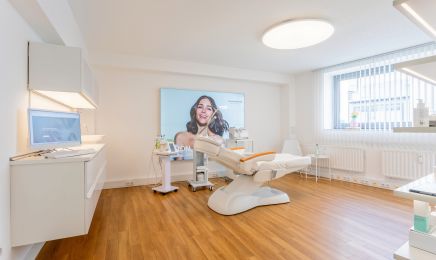 MY SMILE AND MORE Köln Neumarkt: Nagelstudio in Köln