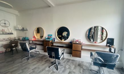 Les Ciseaux d’Angeline : Coiffeur à Piégut-Pluviers