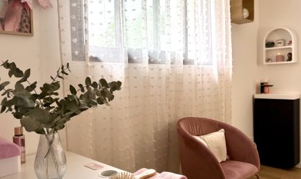 Rose Flamant | Beauté du regard & HeadSpa  : Coiffeur à Saint-Lyphard