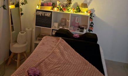 Institut de la Lune Rose chez Maëlle Hair Beauty : Institut de beauté à Beaucaire