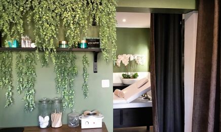 Le Coiffeur du Sourcil (The Brow Barber) : Barbier à Arles