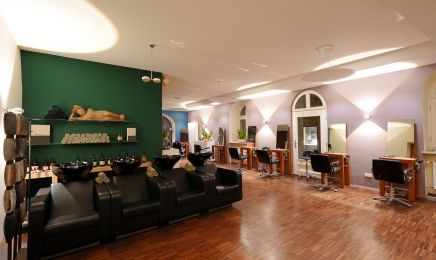Shape Hairdresser-Cosmetic: Barbershop in Landshut
