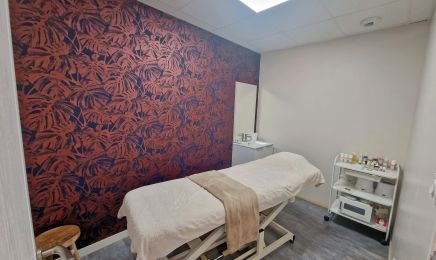 Jolie - Atelier de Beauté : Manucure à Tarbes