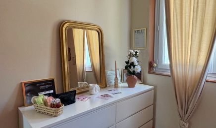 Lashes by Kenessa : Institut de beauté à Gergy
