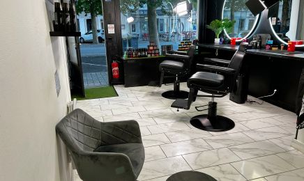 Black Studio  : Coiffeur à Parthenay