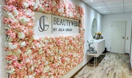 Beautywerk by Julia Greger: Kosmetikstudio in Uhingen