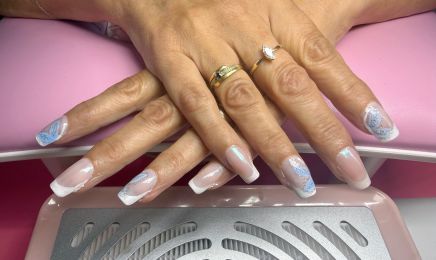 T&M Nail Studio : Manucure à Vieux-Condé