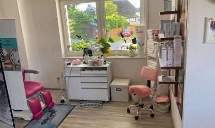 Nails and Beauty by Rut Lorenz: Kosmetikstudio in Rüdesheim am Rhein