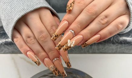 LUXURY Nails & Cosmetic: Nagelstudio in Augsburg