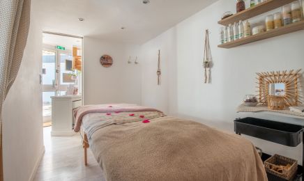L’institut au naturel  : Manucure à La Grande-Motte