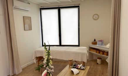 L'INSTANT L' : Institut de beauté à Légny
