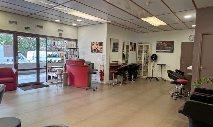 Melya coiffure : Institut de beauté à Paris