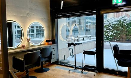 Glow By Dayana: Kosmetikstudio in Leipzig