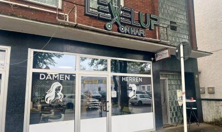 Level Up Your Hair: Kosmetikstudio in Marl