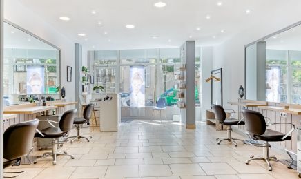 Un Brun d'Elegance  : Coiffeur à Dijon