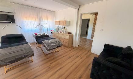 Lashes & Styles : Manucure à Saint-Mitre-les-Remparts