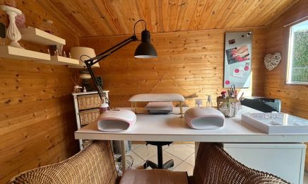 Le chalet de Laura  : Manucure à Pacy-sur-Eure