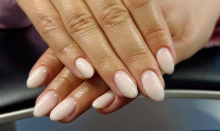Oryo Nails : Manucure à Etterbeek
