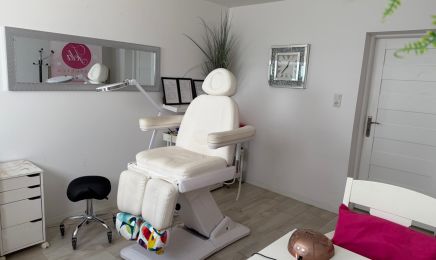 Jola Cosmetics: Kosmetikstudio in Hankensbüttel