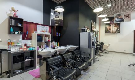 Seven Coiffure Paris : Manucure à Neuilly-sur-Marne