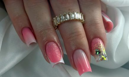 Kap Nails : Ongles - Beauté du regard et des pieds : Institut de beauté à Cesson-Sévigné