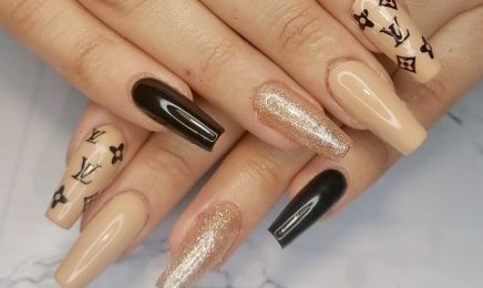 Les ongles des Miss by Lna  : Institut de beauté à Borgo