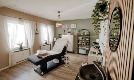 Sarah Otterburg Beauty : Kosmetikstudio in Wurmlingen