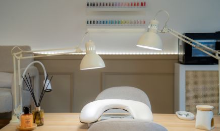 BY NOMAA STUDIO chez Maison Twins : Institut de beauté à Cournon-d'Auvergne