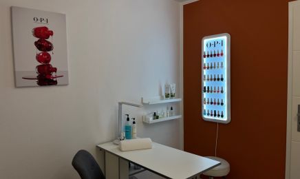 DA. Kosmetik : Kosmetikstudio in Graben