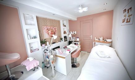 Beauty’Élégance : Manucure à Roeulx