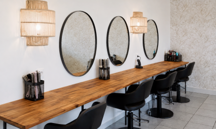 Latelier numéro 2 : Coiffeur à Baud