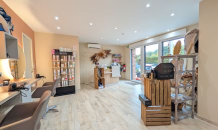 Les ciseaux de Flo  : Coiffeur à Huclier