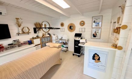 Mademoiselle Eyes : Institut de beauté à Juvignac