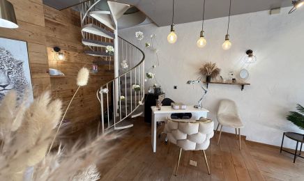 Mélanie Coiffure & Nails  : Coiffeur à Valdahon