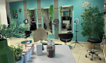 Signé Mélanie : Coiffeur à L'Hôpital