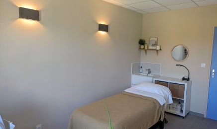 Alexia Reda - Kératothérapeuthe, Spécialiste de l'épiderme : Institut de beauté à Montagnac