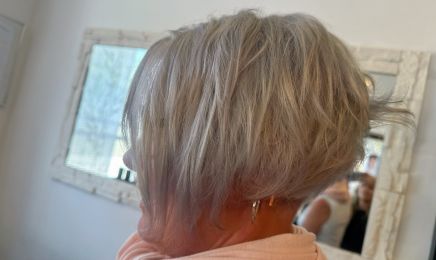 Haarstudio Nora Hildesheim: Friseur in Hildesheim