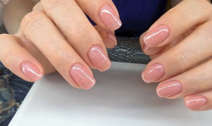Nail lounge by Julia : Nagelstudio in Gütersloh