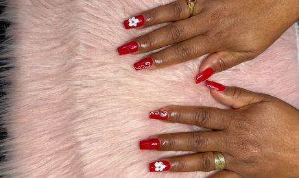 Isa Nails : Manucure à Bordeaux