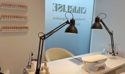 CHARLISE  : Manucure à Carpiquet
