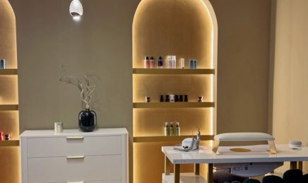 Julies Beauté & Nails: Kosmetikstudio in München