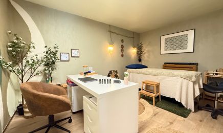Lucie Gilbert - Réflexologie / Massage aux huiles essentielles - Aix-Les Milles : Sophrologue à Aix-en-Provence