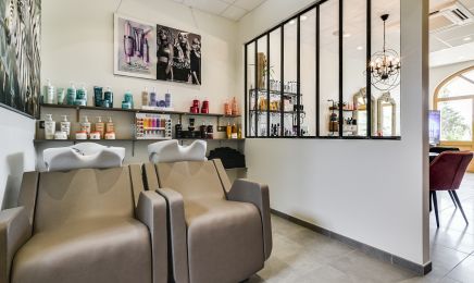 La Maison C & M : Coiffeur à Montmorot
