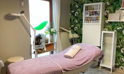 Institut beauté et bien-être Juste Soy : Manucure à Érezée
